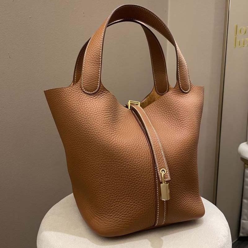 Pia Tasche